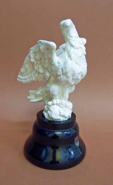 figure of an eagle